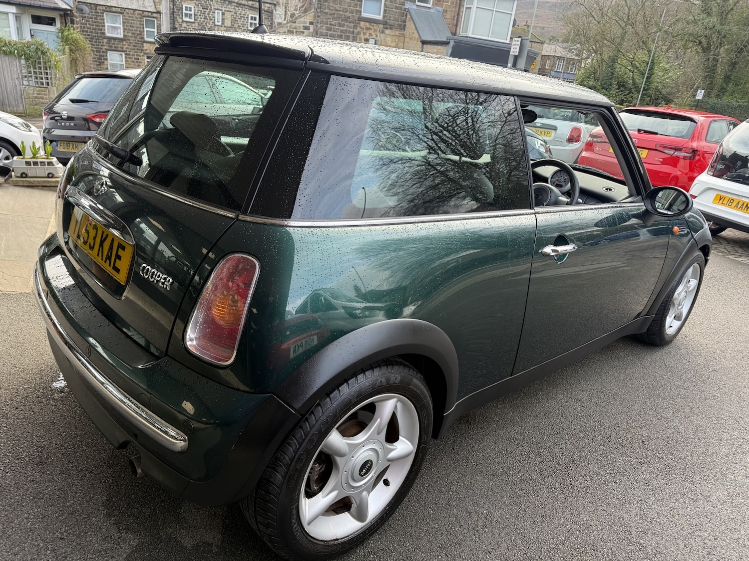 Used MINI Hatch 2004 for sale - 77650046: Photo 2