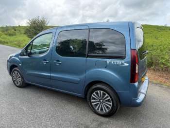 Used Peugeot Partner Tepee 2014 for sale - 74980980: Photo