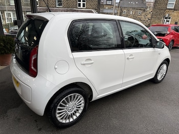 Used Volkswagen up! 2016 for sale - 77694340: Photo