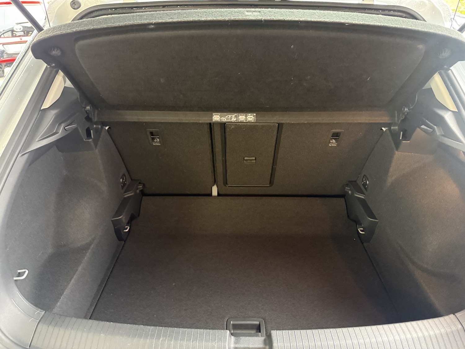 Used Volkswagen T-Roc 2021 for sale - 77694327: Photo 14