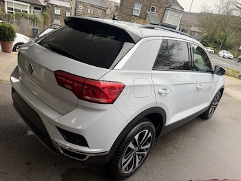 Used Volkswagen T-Roc 2021 for sale - 77694327: Photo