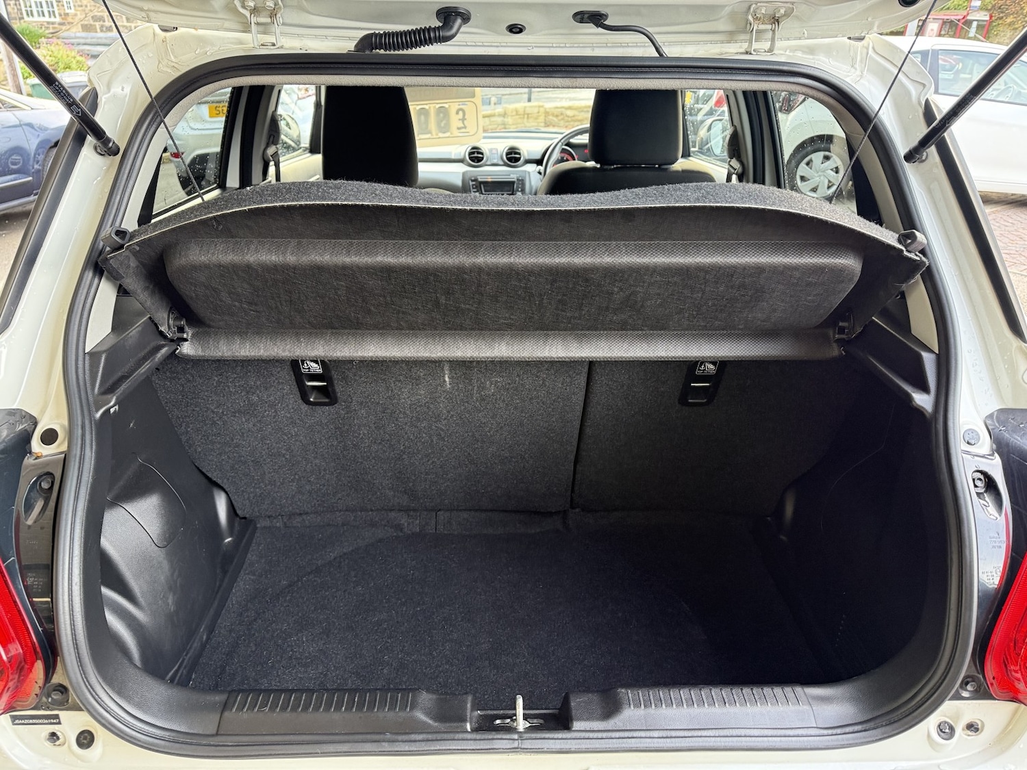 Used Suzuki Swift 2019 for sale - 76478111: Photo 13