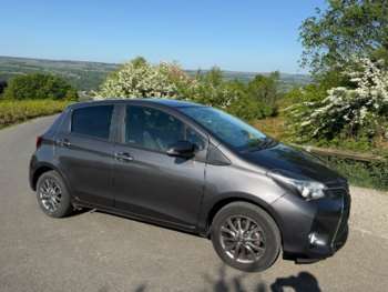 Used Toyota Yaris 2016 for sale - 74651146: Photo