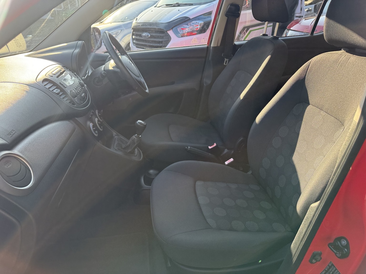 Used Hyundai i10 2011 for sale - 77781791: Photo 8