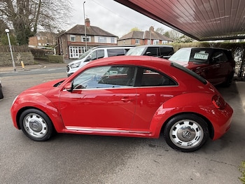 Used Volkswagen Beetle 2015 for sale - 78125141: Photo