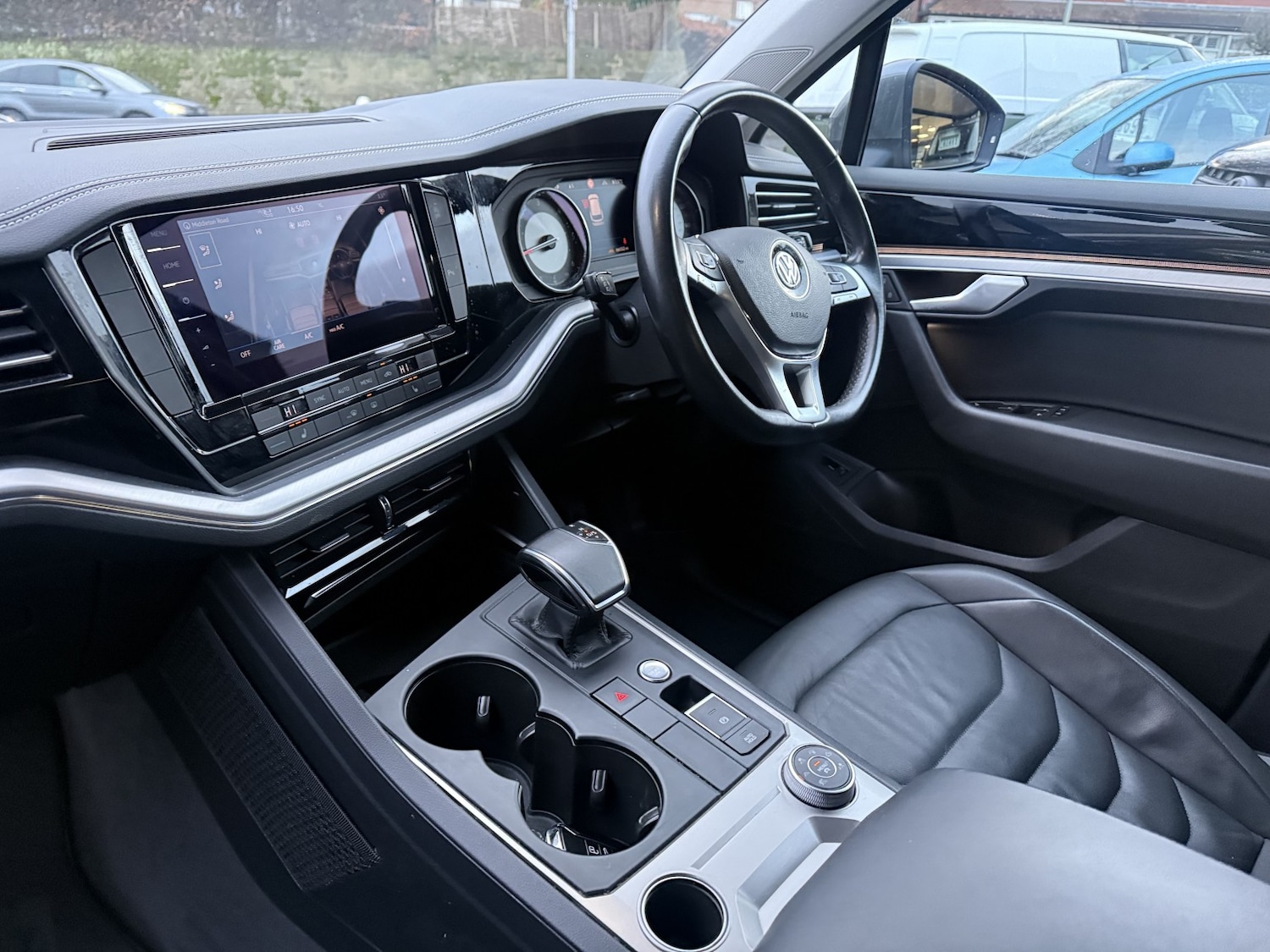 Used Volkswagen Touareg 2019 for sale - 77154451: Photo 7