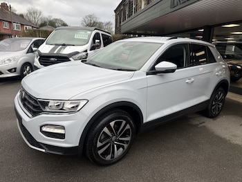 Used Volkswagen T-Roc 2021 for sale - 78289645: Photo