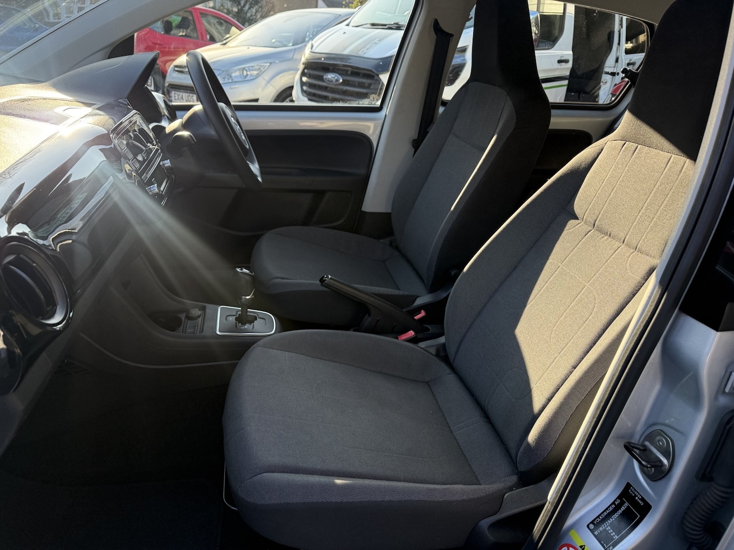 Used Volkswagen up! 2024 for sale - 77781778: Photo 8