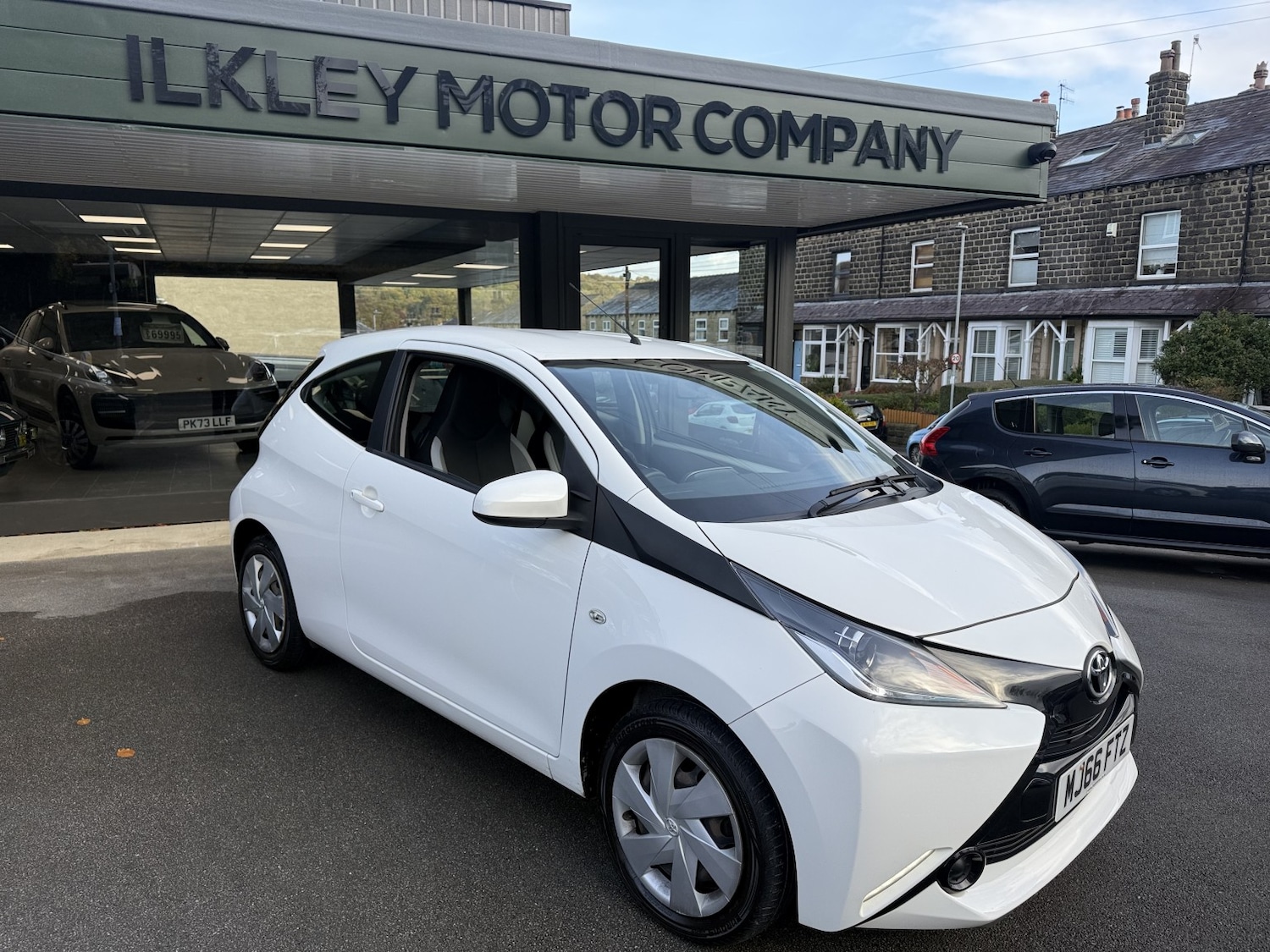Used Toyota AYGO 2016 for sale - 76478110: Photo 1