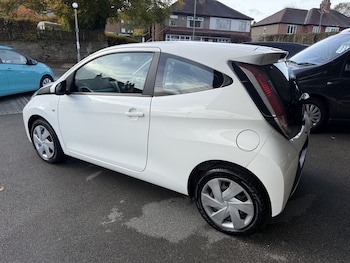 Used Toyota AYGO 2016 for sale - 76478110: Photo