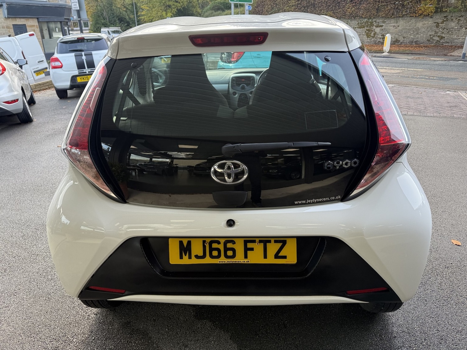 Used Toyota AYGO 2016 for sale - 76478110: Photo 5