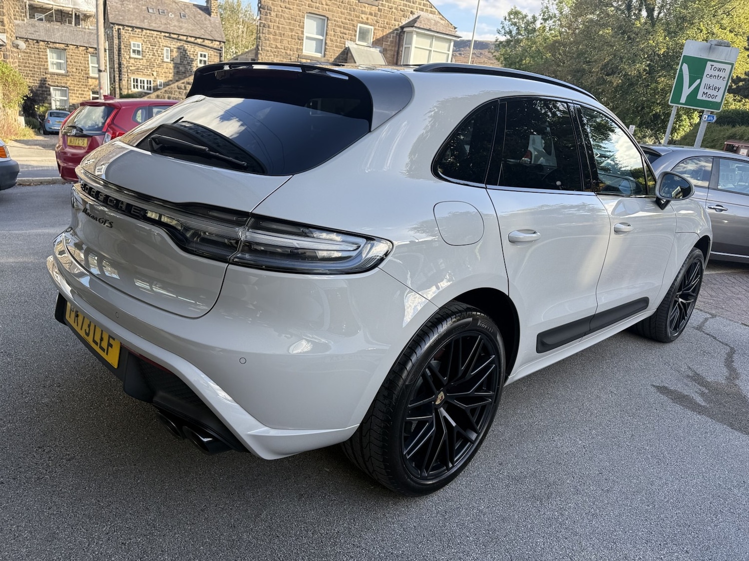 Used Porsche Macan 2023 for sale - 76478115: Photo 4