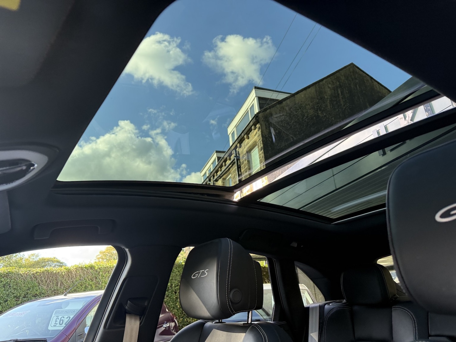 Used Porsche Macan 2023 for sale - 76478115: Photo 9