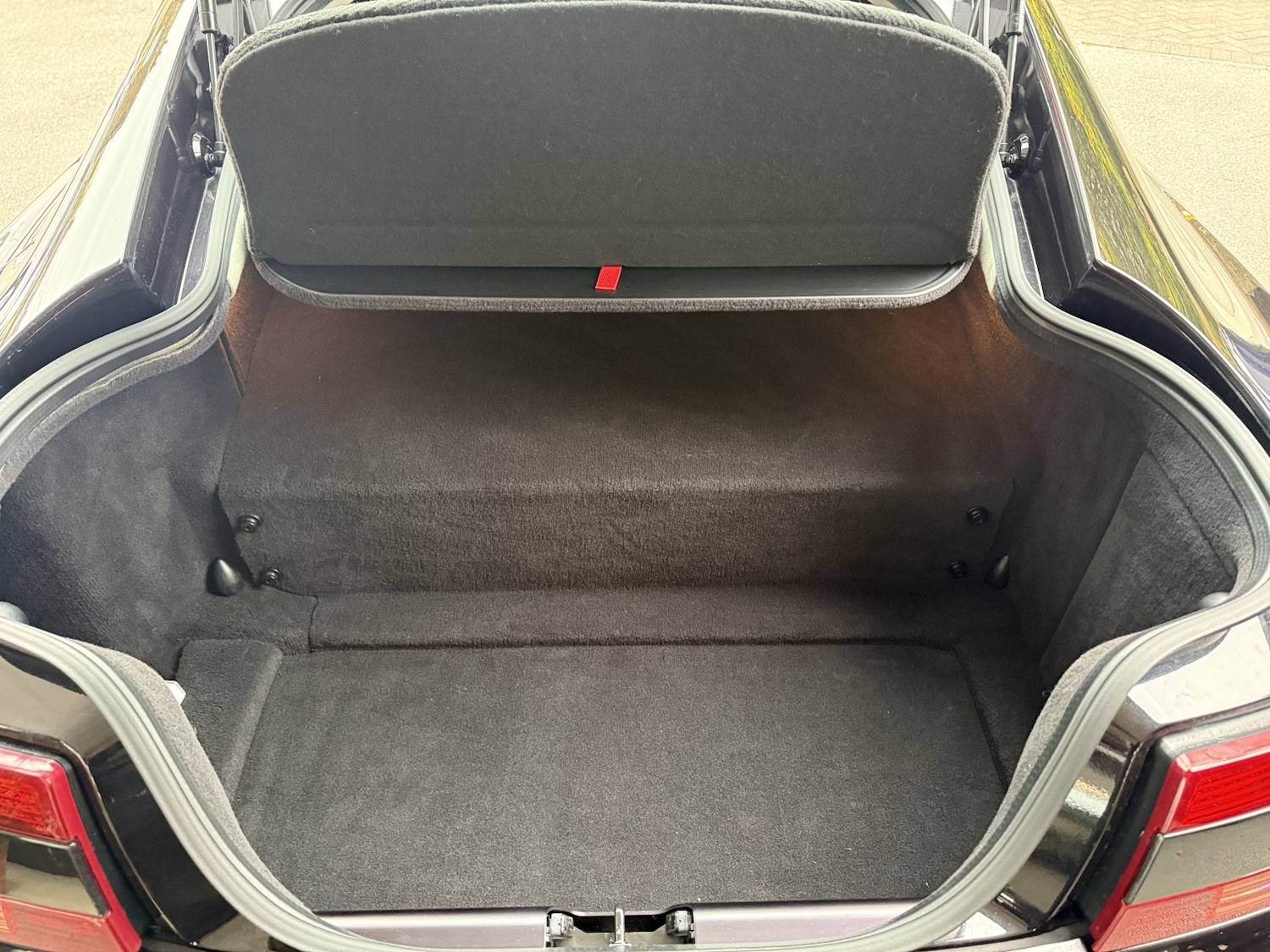 Used Aston Martin Vantage 2006 for sale - 76769615: Photo 13