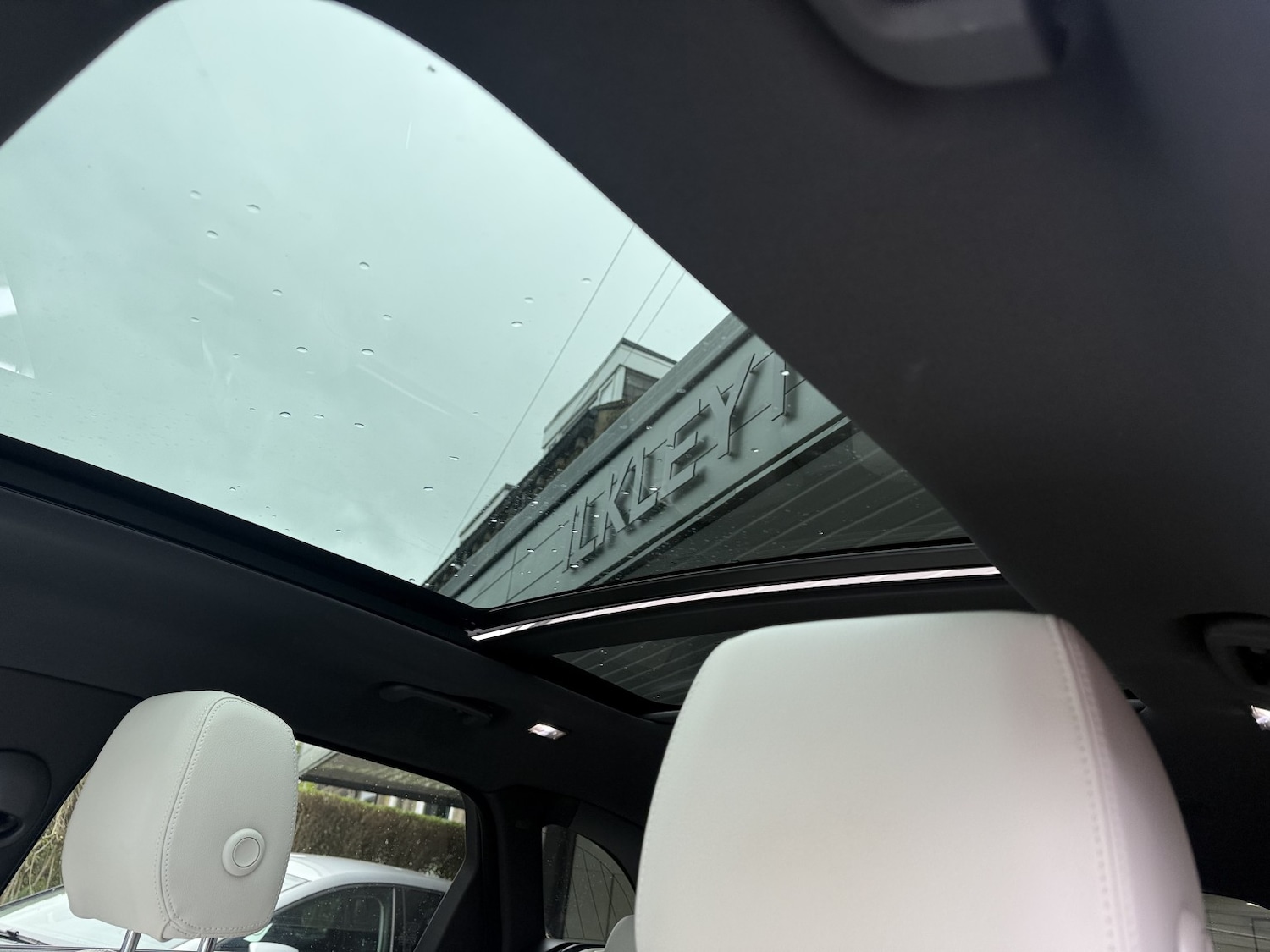 Used Land Rover Range Rover Velar 2023 for sale - 76478114: Photo 8