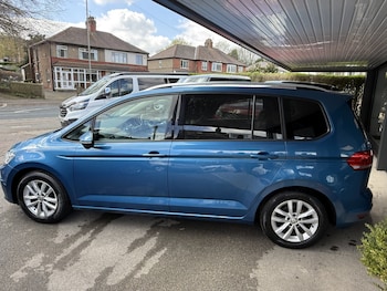 Used Volkswagen Touran 2017 for sale - 78201964: Photo