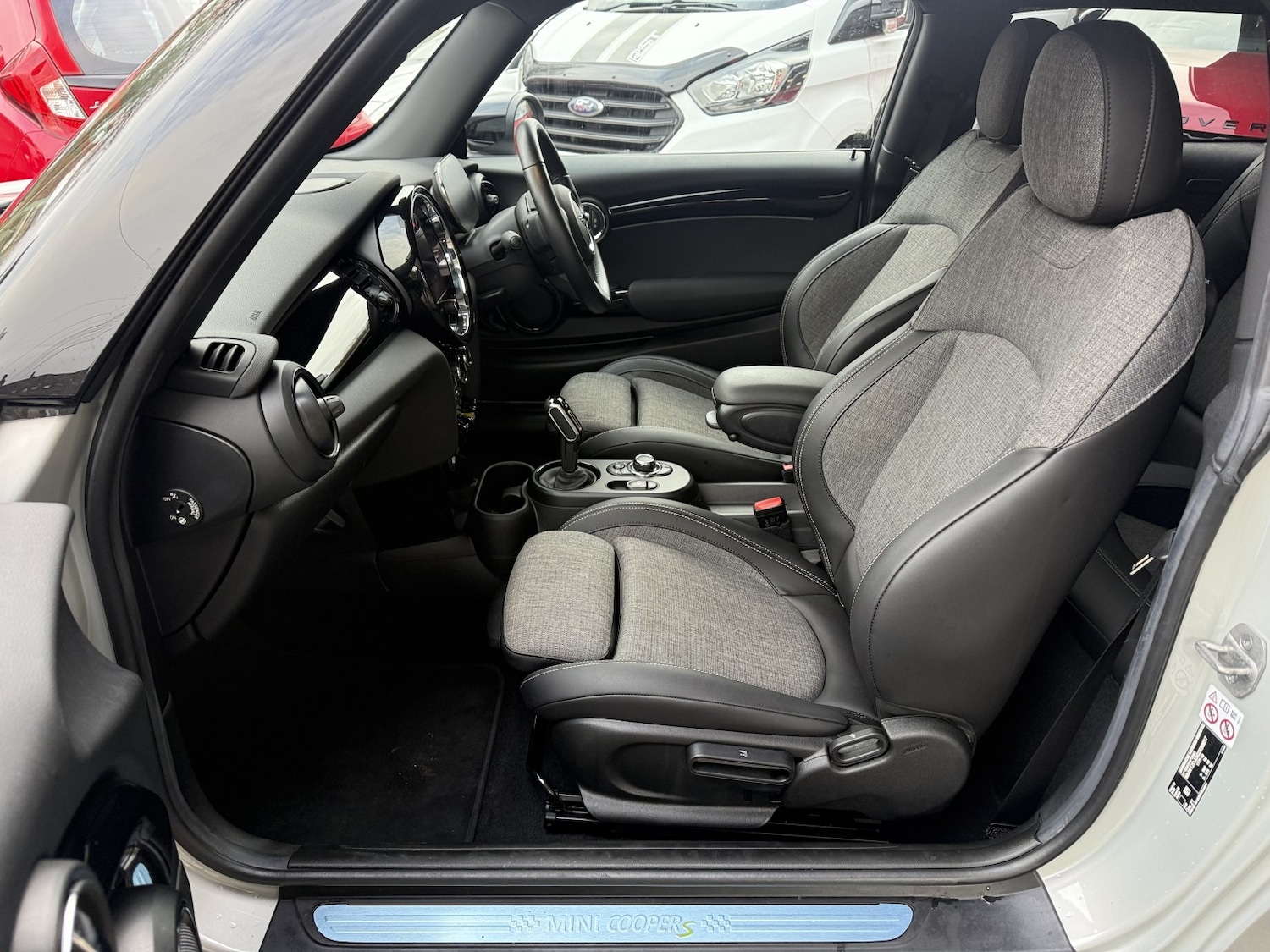 Used MINI Hatch 2021 for sale - 77643719: Photo 8