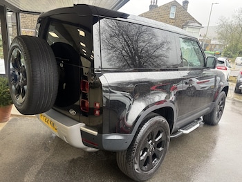 Used Land Rover Defender 90 2022 for sale - 78599692: Photo