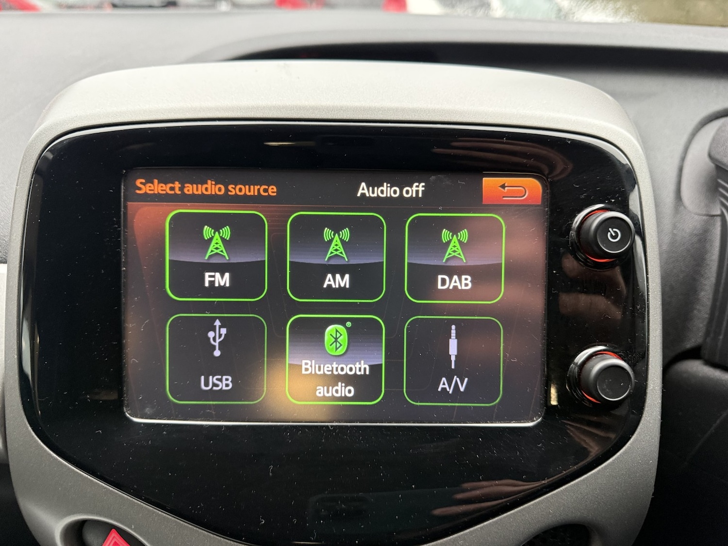 Used Peugeot 108 2017 for sale - 77610086: Photo 12