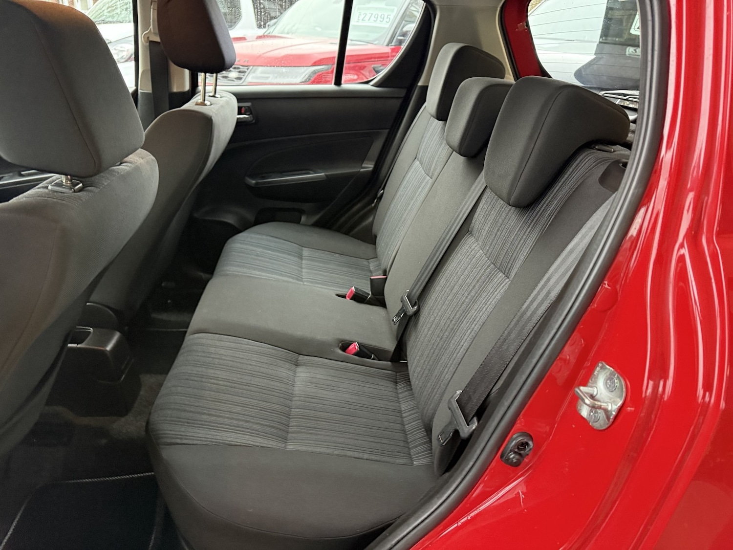 Used Suzuki Swift 2015 for sale - 77310712: Photo 9