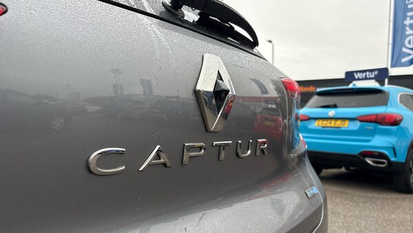 Used Renault Captur 2021 for sale - 76222104: Photo 38