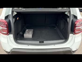 Used Dacia Duster 2021 for sale - 74770246: Photo