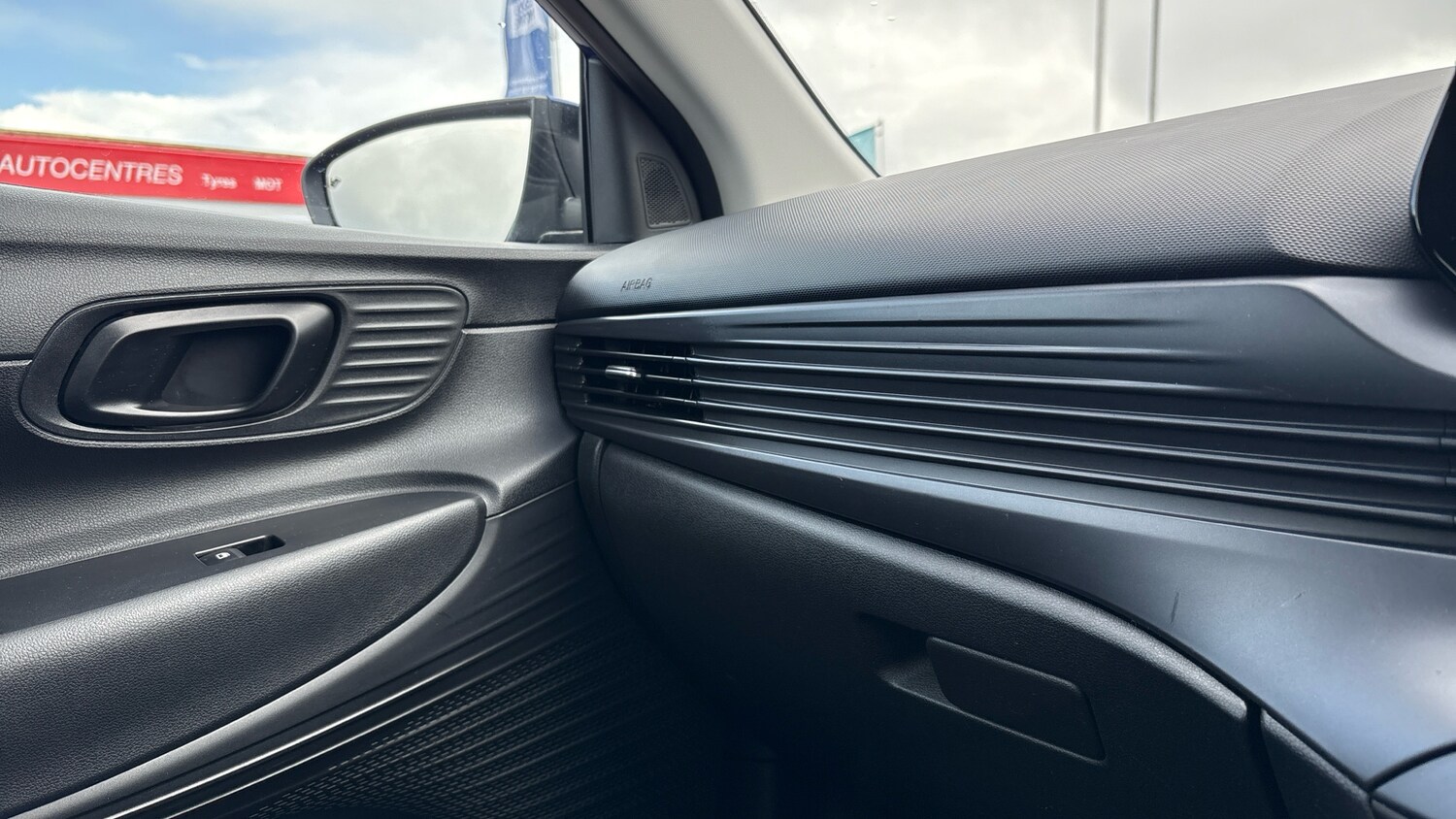 Used Hyundai i20 2021 for sale - 76005876: Photo 29