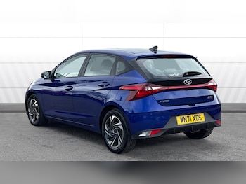 Used Hyundai i20 2021 for sale - 76005876: Photo 2