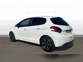 Used Peugeot 208 2017 for sale - 78027085: Photo
