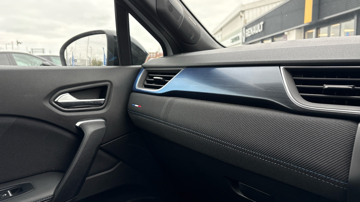 Used Renault Other 2025 for sale - 76384901: Photo 32