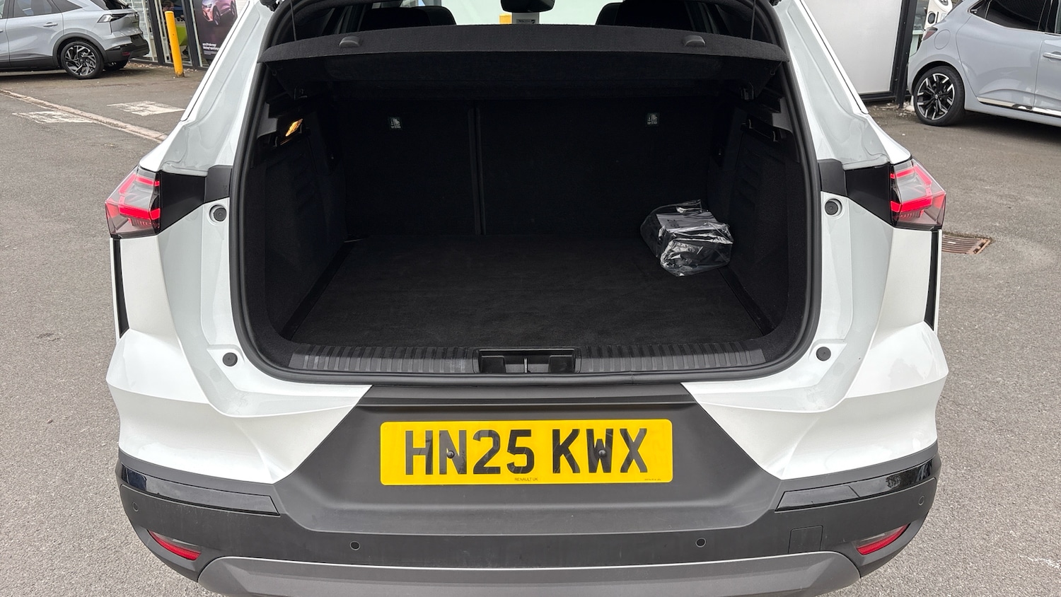 Used Renault Other 2025 for sale - 76384901: Photo 4