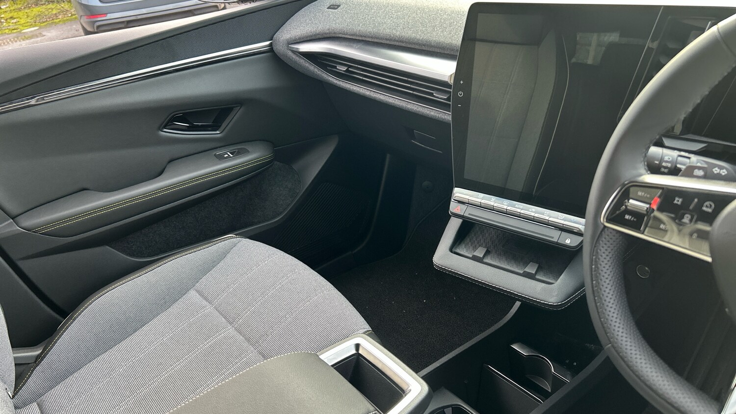 Used Renault Scenic E-Tech 2025 for sale - 76599891: Photo 14