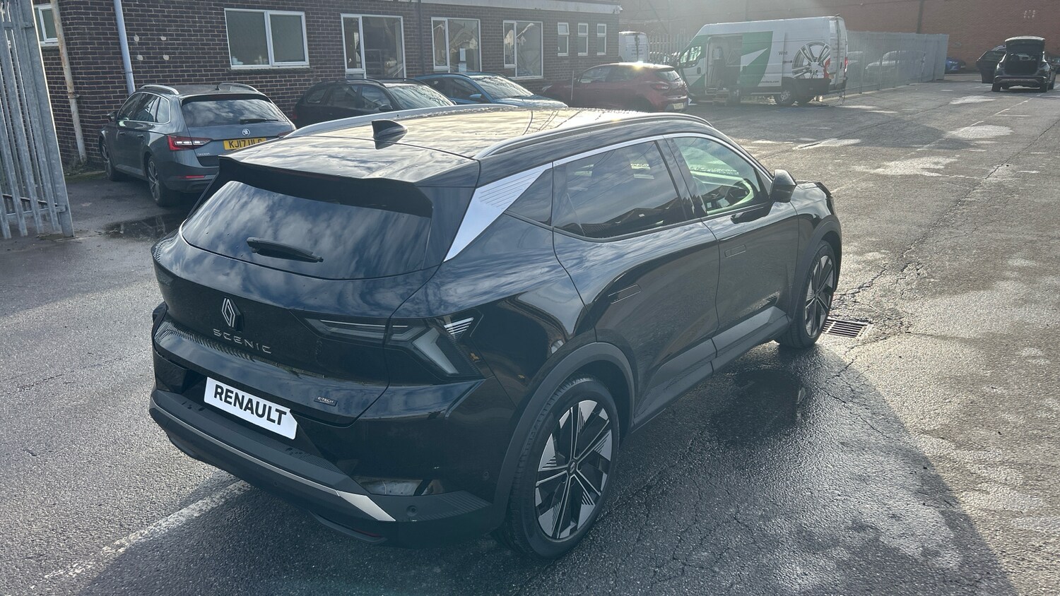 Used Renault Scenic E-Tech 2025 for sale - 76599891: Photo 28