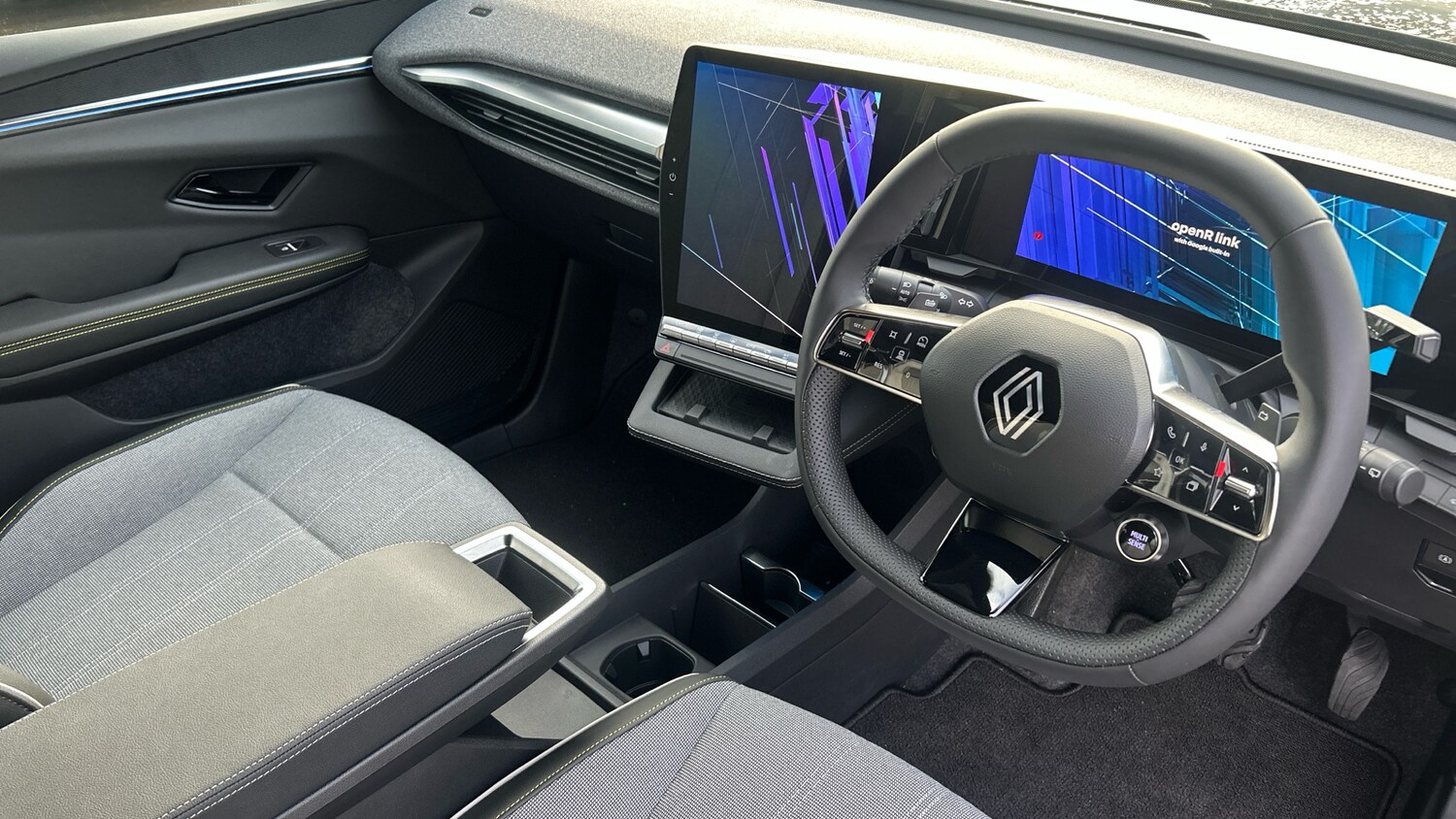 Used Renault Scenic E-Tech 2025 for sale - 76599891: Photo 32