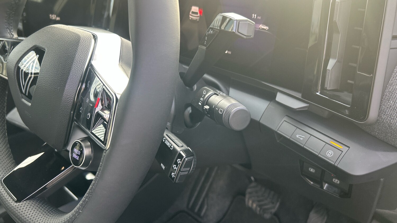 Used Renault Scenic E-Tech 2025 for sale - 76599891: Photo 34