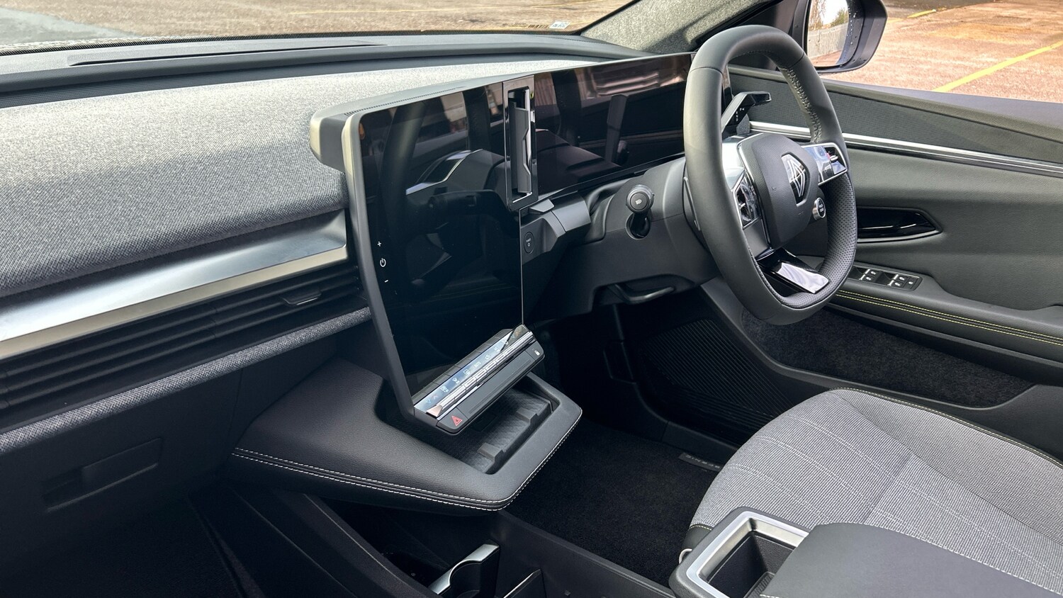 Used Renault Scenic E-Tech 2025 for sale - 76599891: Photo 9