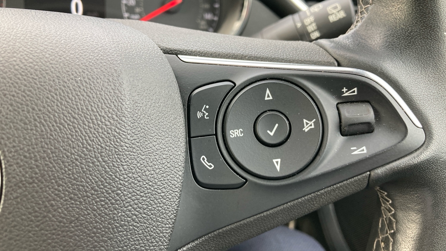 Used Vauxhall Crossland 2023 for sale - 77733007: Photo 24