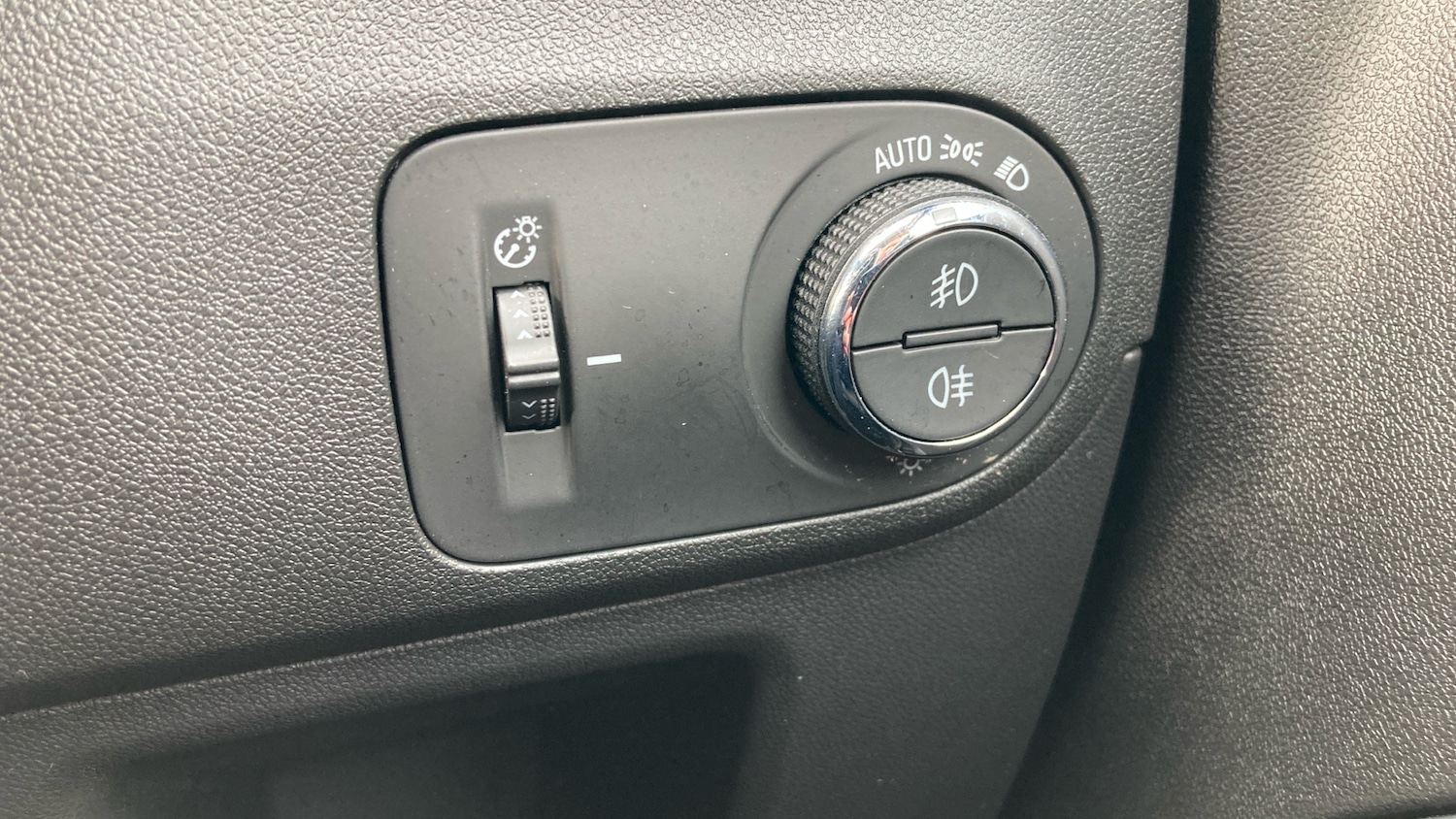 Used Vauxhall Crossland 2023 for sale - 77733007: Photo 25