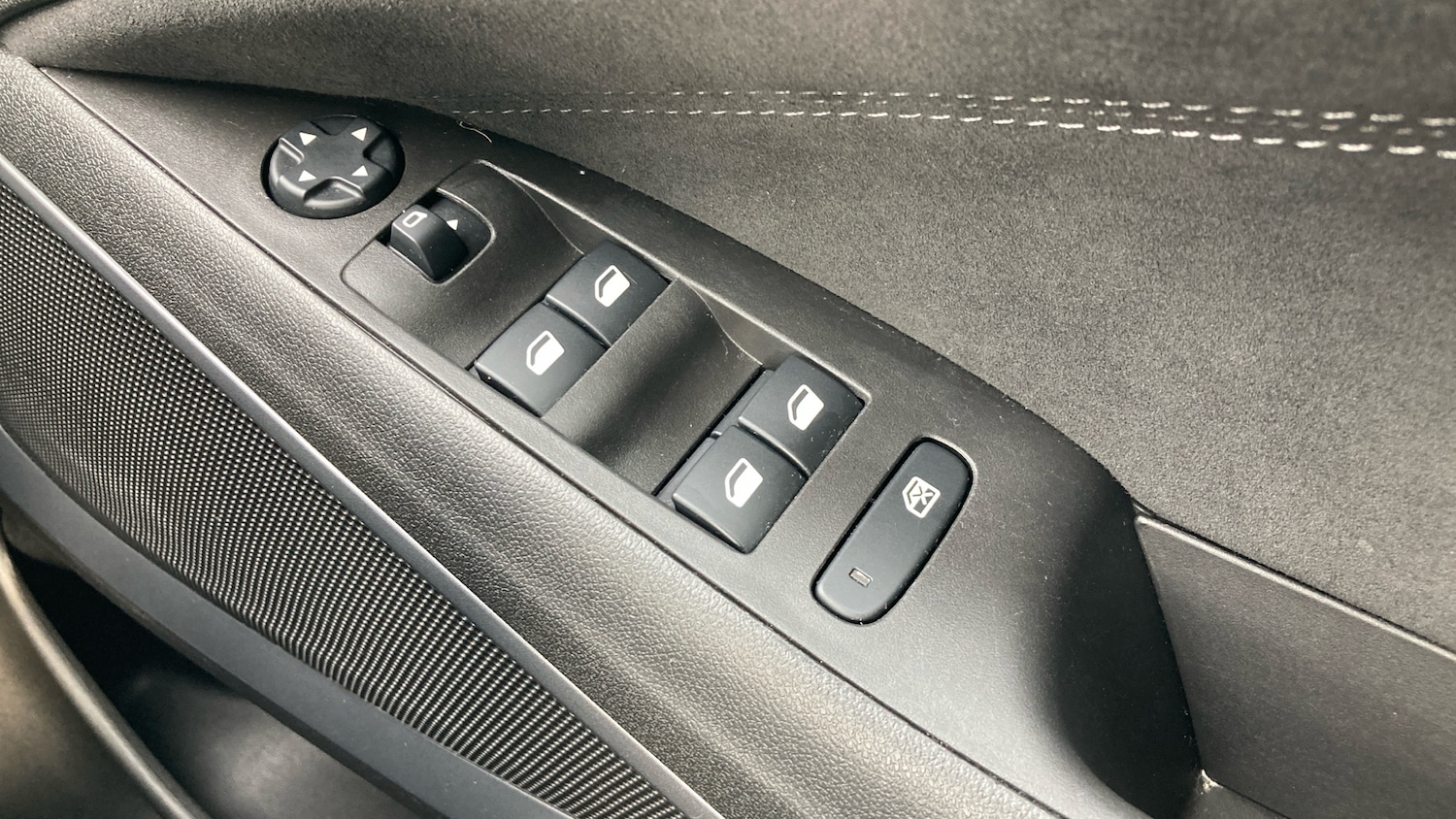 Used Vauxhall Crossland 2023 for sale - 77733007: Photo 26