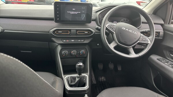Used Dacia Sandero Stepway 2024 for sale - 76211599: Photo 10