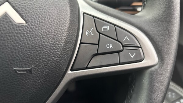 Used Dacia Sandero Stepway 2024 for sale - 76211599: Photo 43