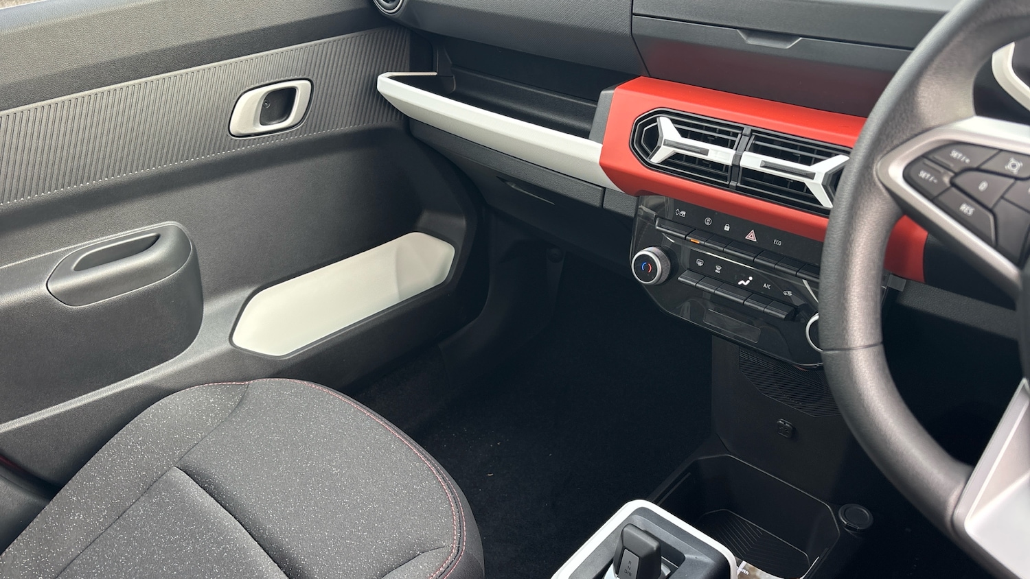 Used Dacia Spring 2025 for sale - 76344598: Photo 14