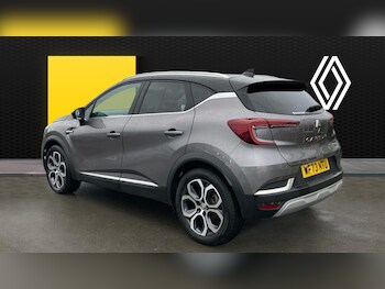 Used Renault Captur 2023 for sale - 77077259: Photo