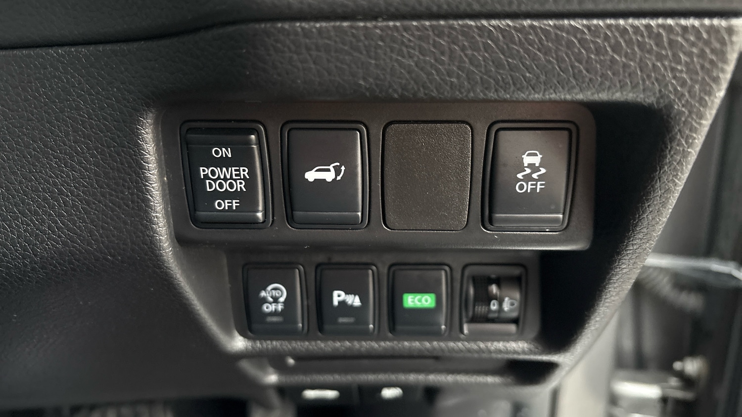 Used Nissan X-Trail 2016 for sale - 78151749: Photo 45