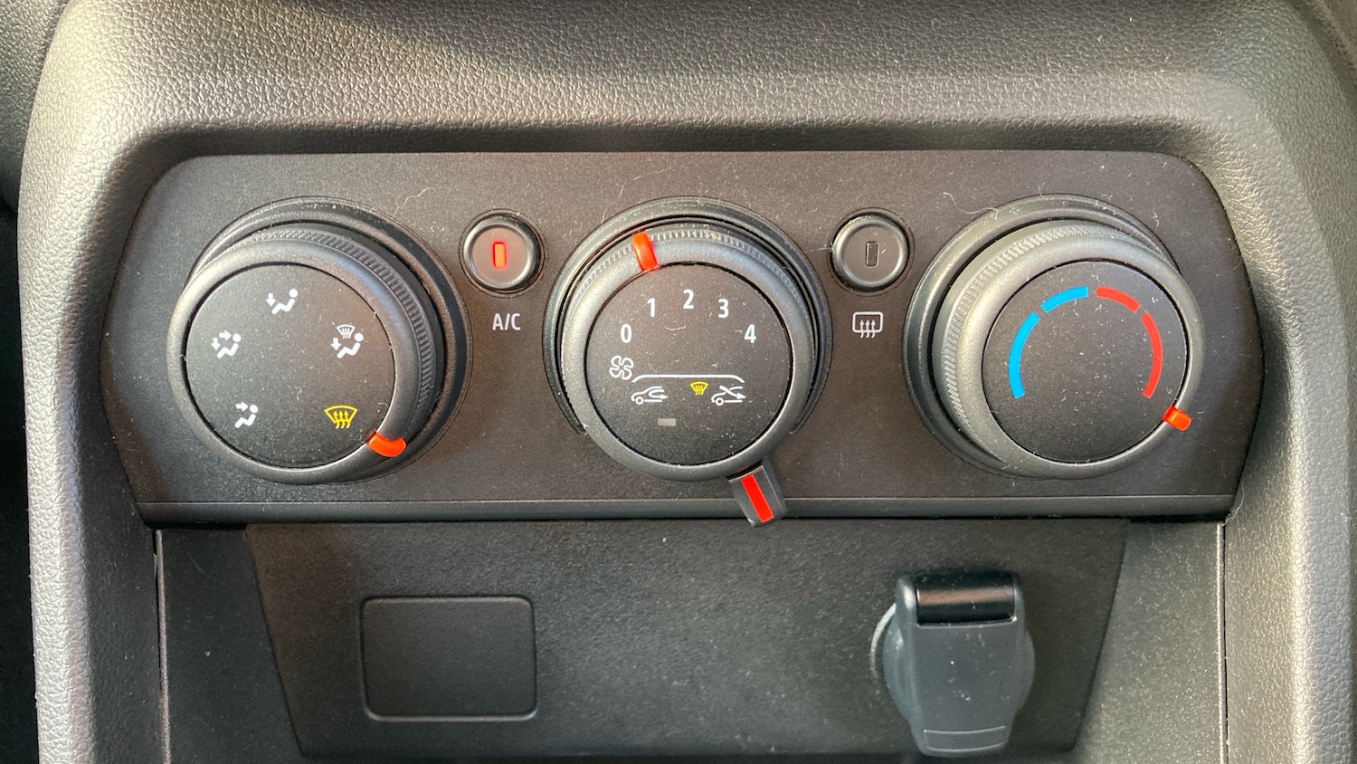 Used Dacia Sandero Stepway 2023 for sale - 76951002: Photo 26