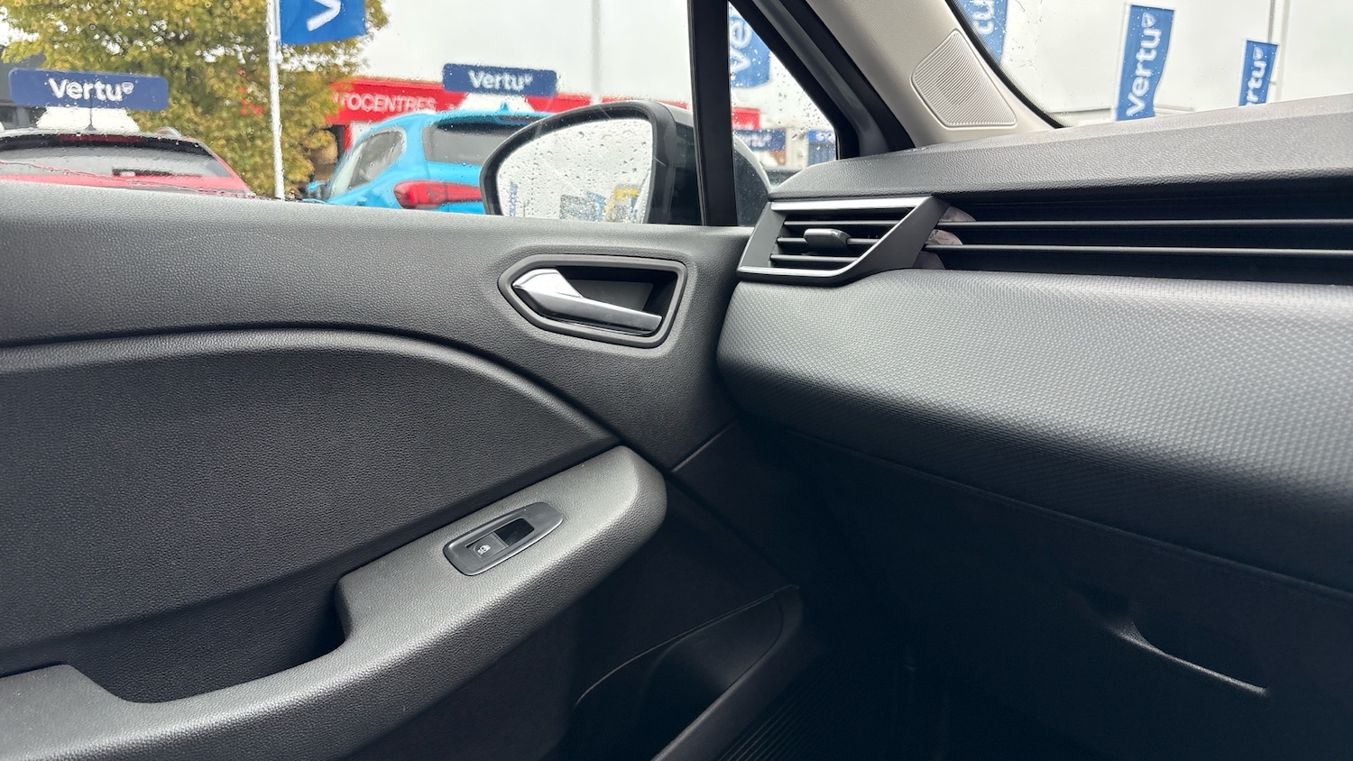 Used Renault Clio 2022 for sale - 76355444: Photo 31