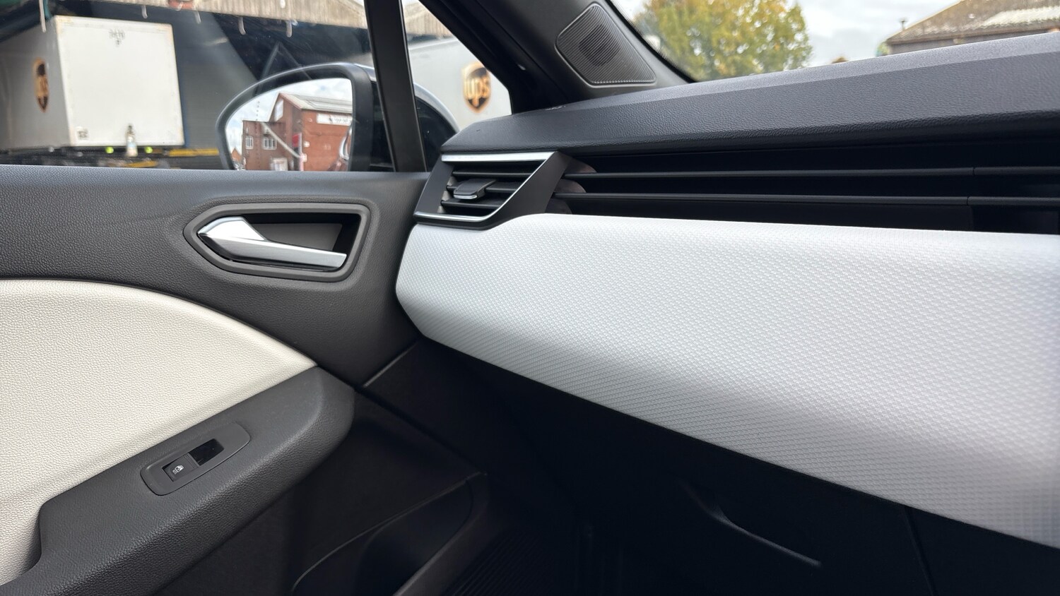 Used Renault Clio 2022 for sale - 76244725: Photo 26