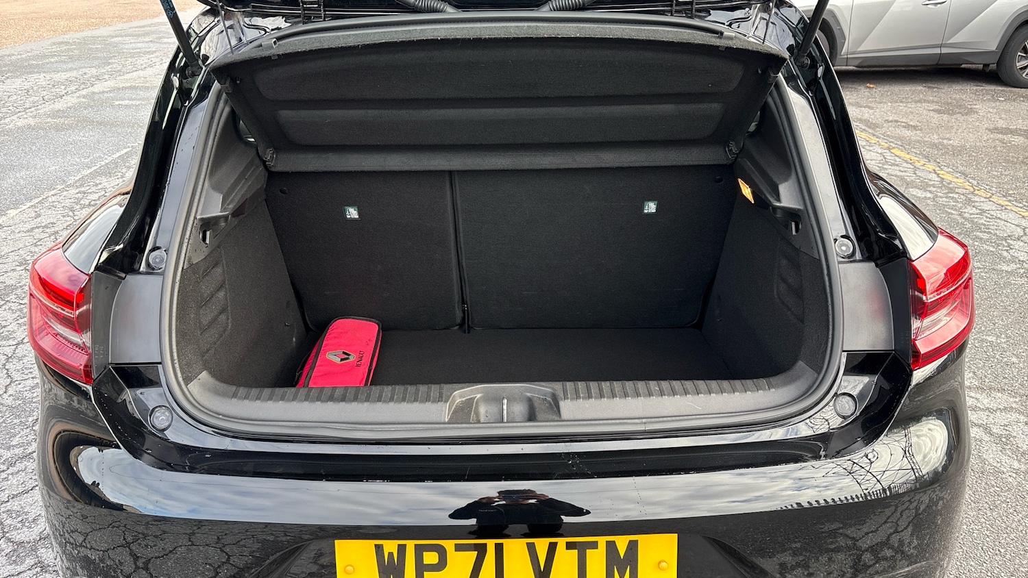 Used Renault Clio 2022 for sale - 76244725: Photo 4