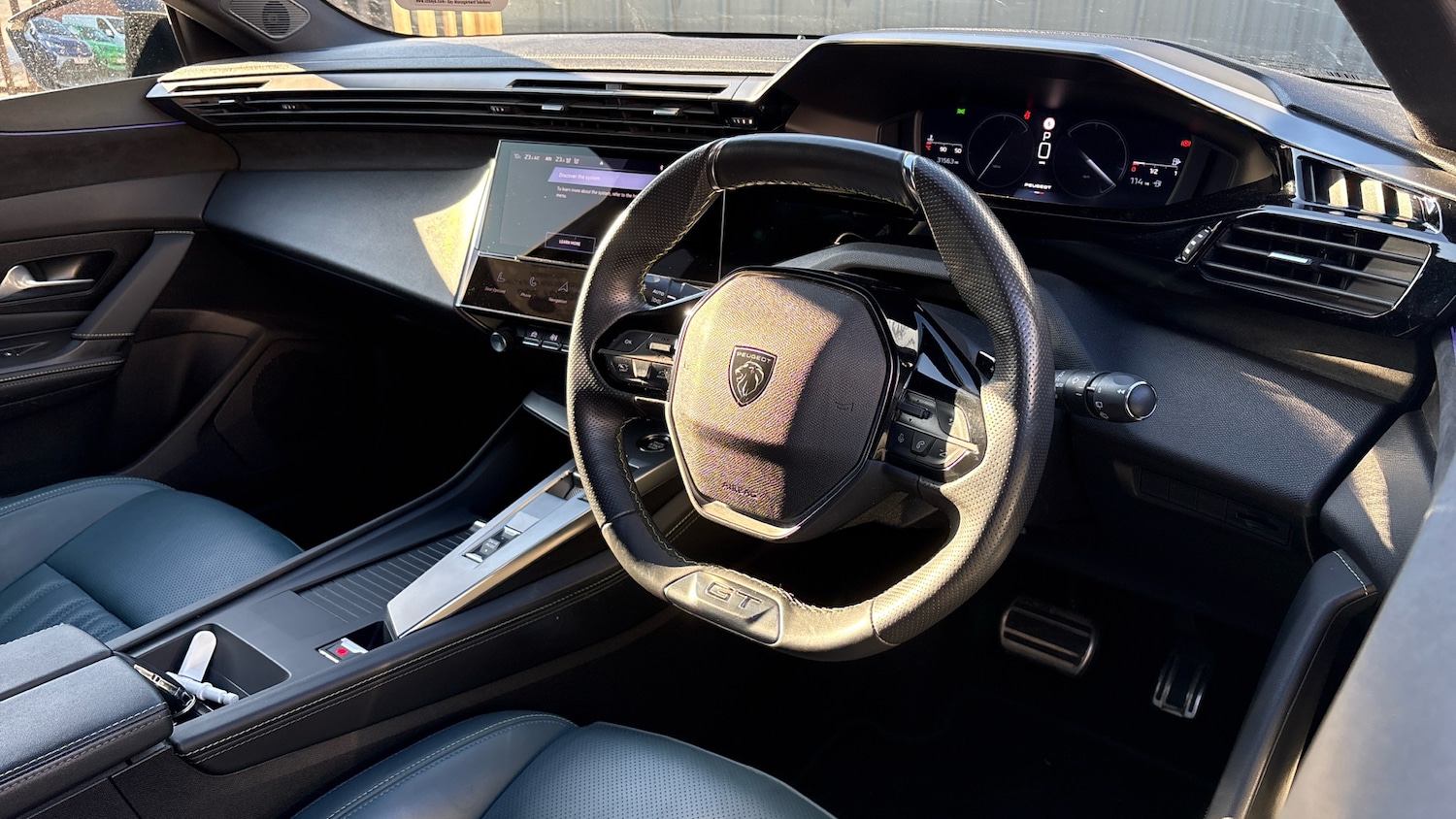 Used Peugeot 308 2022 for sale - 77034262: Photo 11