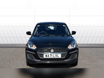 Used Suzuki Swift 2021 for sale - 75934341: Photo